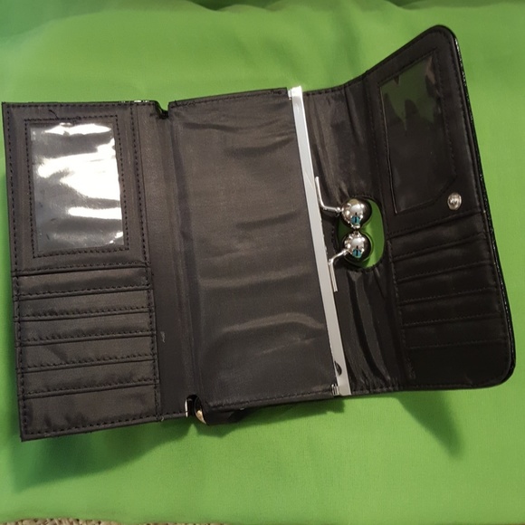 Wallet - Picture 2 of 4